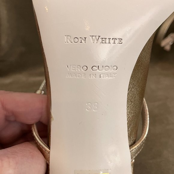 Ron White FLOTO Champagne Gold Cocktail Sandals T Strap NIB Size 38 EURO 7.5 US - Picture 9 of 12